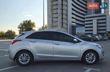 Хэтчбек Hyundai i30 2016 в 
