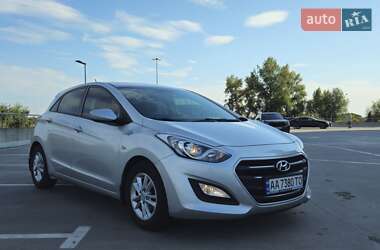 Хэтчбек Hyundai i30 2016 в 