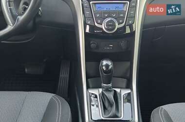 Хэтчбек Hyundai i30 2016 в 