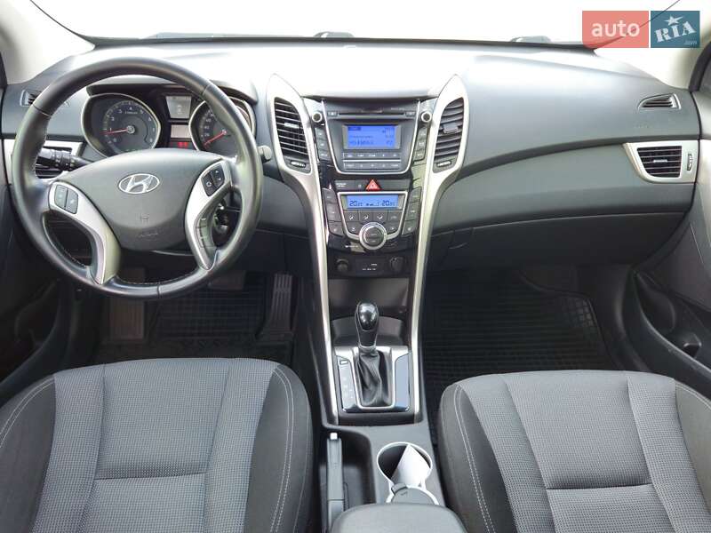 Хэтчбек Hyundai i30 2016 в Киеве фото 29 Хэтчбек Hyundai i30 2016 в Киеве