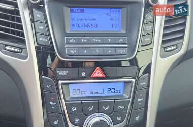 Хэтчбек Hyundai i30 2016 в 