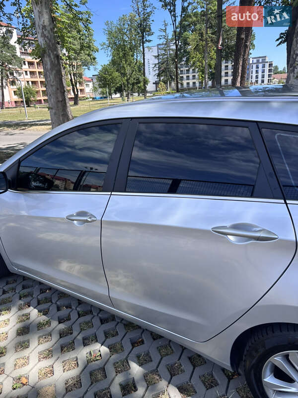 Універсал Hyundai i30 2015 в Мукачевому фото 10 Універсал Hyundai i30 2015 в Мукачевому