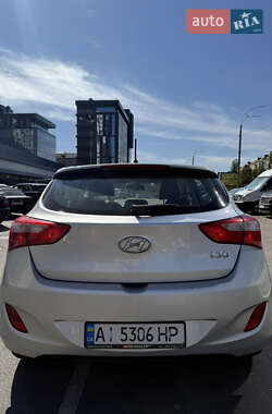 Хэтчбек Hyundai i30 2014 в 