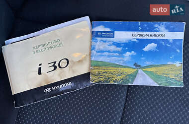 Хэтчбек Hyundai i30 2010 в 