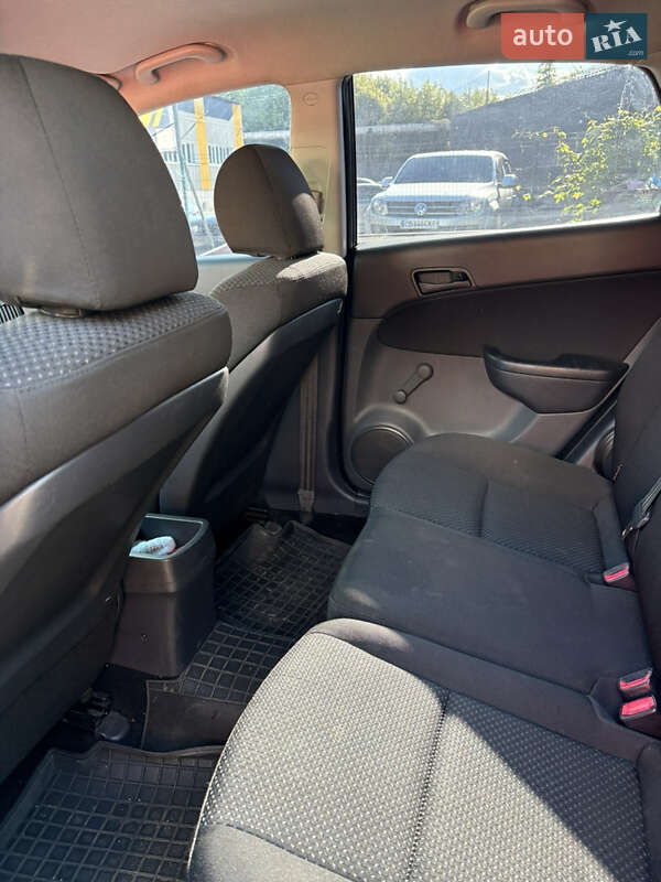 Хэтчбек Hyundai i30 2009 в Нежине