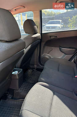 Хэтчбек Hyundai i30 2009 в 