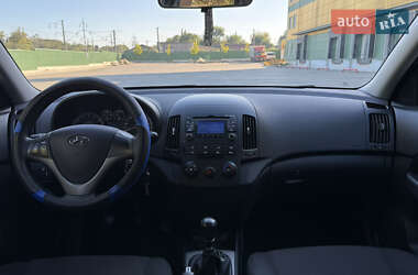 Хэтчбек Hyundai i30 2008 в 