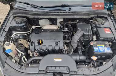 Універсал Hyundai i30 2009 в  фото 17 Універсал Hyundai i30 2009 в
