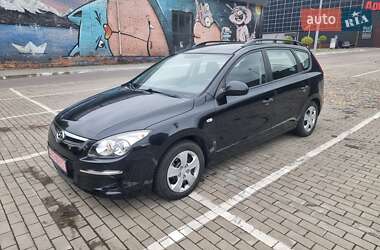 Универсал Hyundai i30 2009 в Луцке