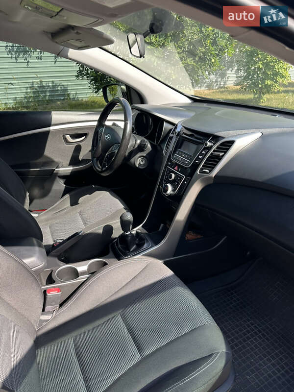 Універсал Hyundai i30 2013 в Харкові