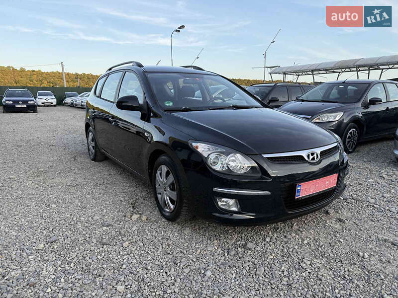 Хэтчбек Hyundai i30 2009 в Тернополе