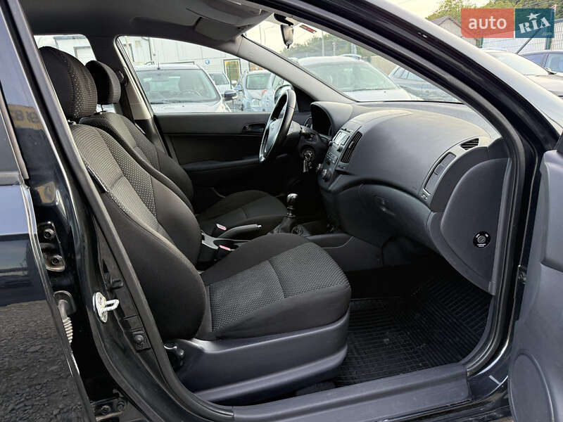 Хэтчбек Hyundai i30 2009 в Тернополе