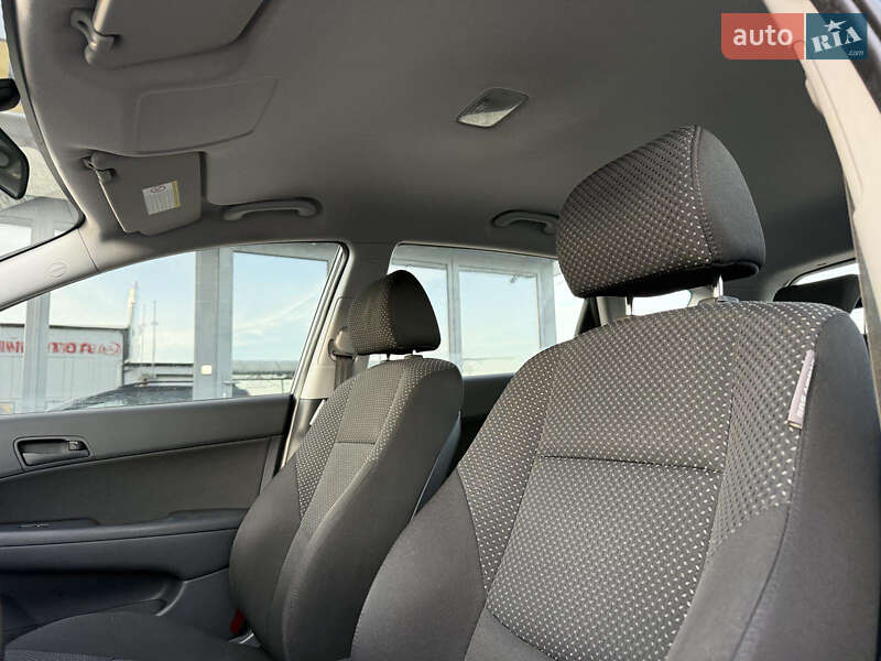 Хэтчбек Hyundai i30 2009 в Тернополе