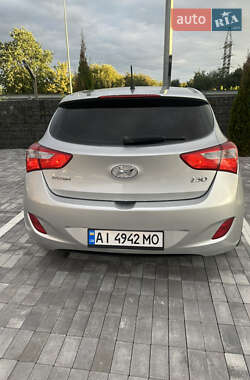 Хэтчбек Hyundai i30 2012 в 