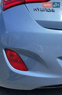 Хэтчбек Hyundai i30 2013 в 