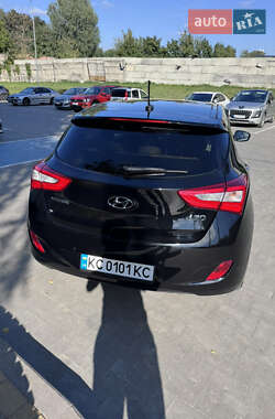 Хэтчбек Hyundai i30 2014 в 