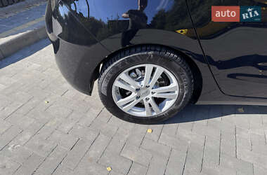Хэтчбек Hyundai i30 2014 в 
