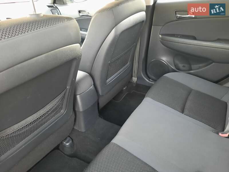 Универсал Hyundai i30 2011 в Полтаве