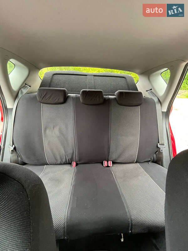 Хэтчбек Hyundai i30 2009 в Макарове фото 27 Хэтчбек Hyundai i30 2009 в Макарове