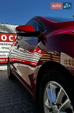 Хэтчбек Hyundai i30 2012 в 