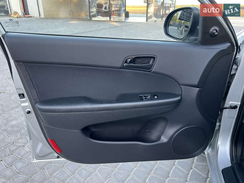 Универсал Hyundai i30 2009 в Виннице