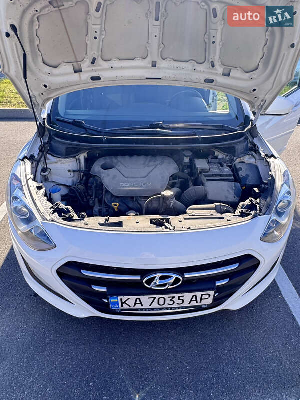 Хэтчбек Hyundai i30 2016 в Киеве