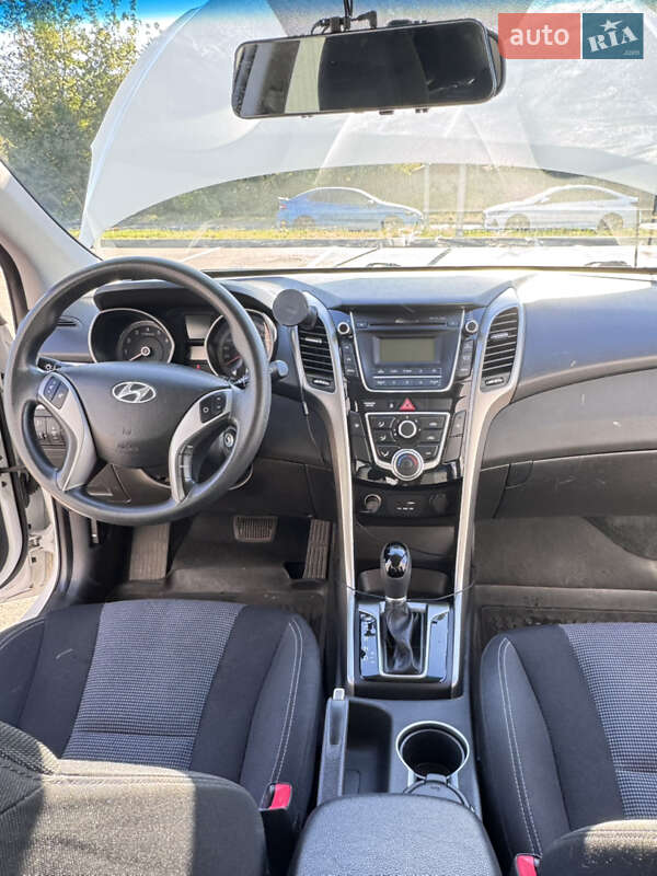 Хэтчбек Hyundai i30 2016 в Киеве