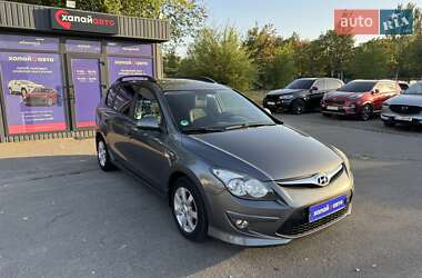 Универсал Hyundai i30 2010 в 