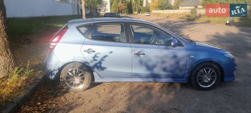 Hyundai i30 2011