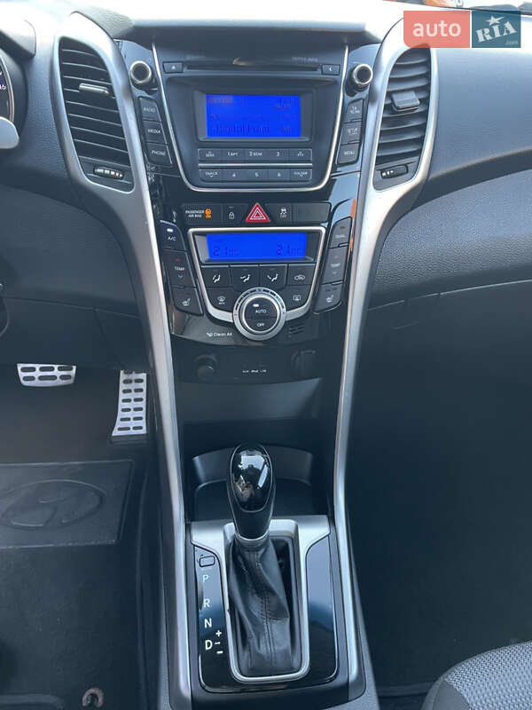 Хэтчбек Hyundai i30 2013 в Киеве