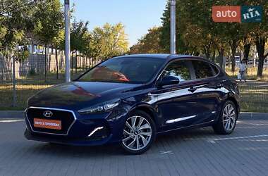 Фастбэк Hyundai i30 2019 в Днепре