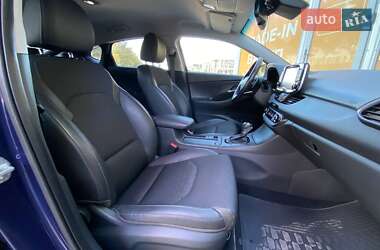 Фастбэк Hyundai i30 2019 в 