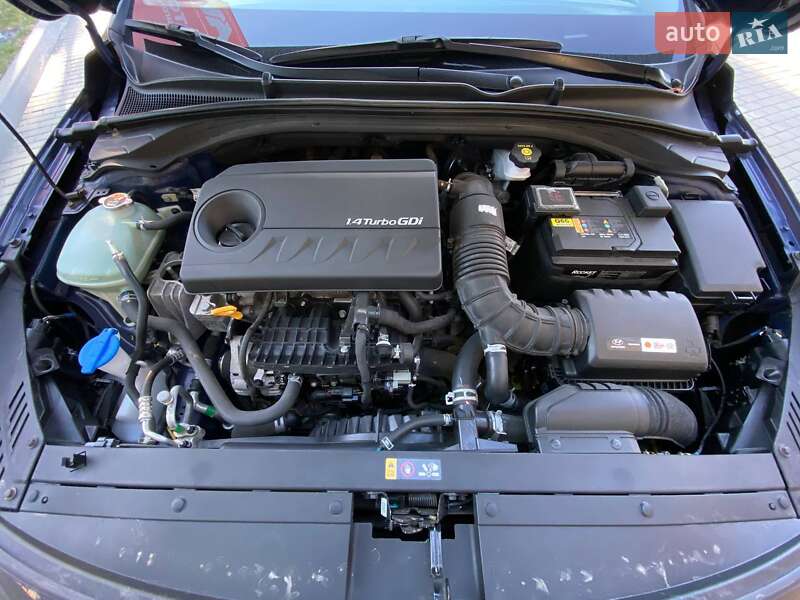 Фастбек Hyundai i30 2019 в Дніпрі