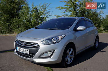 Хэтчбек Hyundai i30 2013 в 