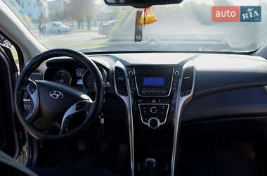 Хэтчбек Hyundai i30 2013 в 