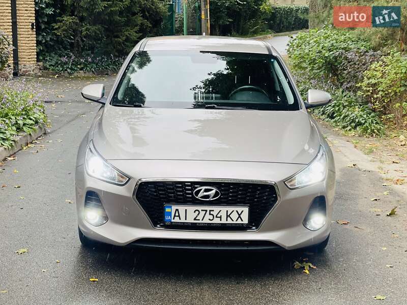 Универсал Hyundai i30 2020 в Киеве