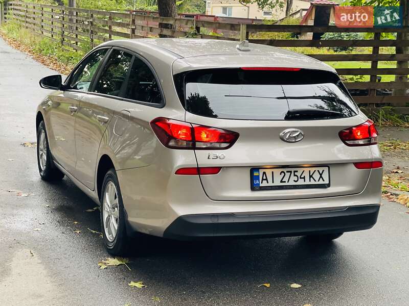 Универсал Hyundai i30 2020 в Киеве