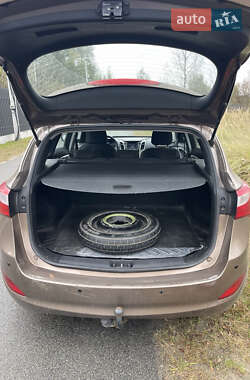 Универсал Hyundai i30 2013 в 