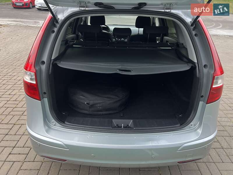 Универсал Hyundai i30 2011 в Киеве