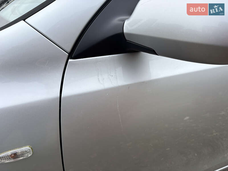 Хэтчбек Hyundai i30 2008 в Киеве