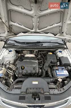 Хэтчбек Hyundai i30 2009 в 