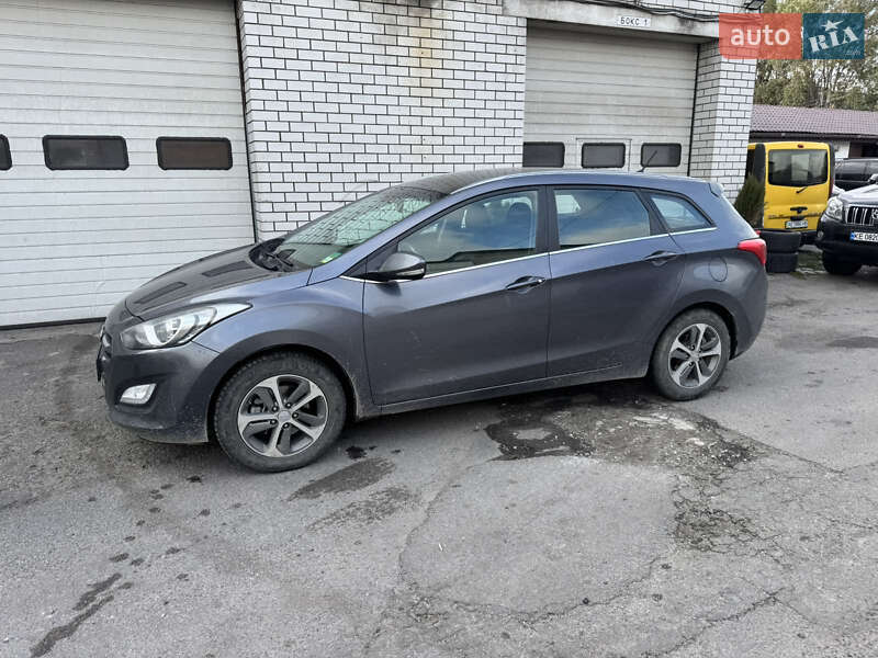 Универсал Hyundai i30 2015 в 