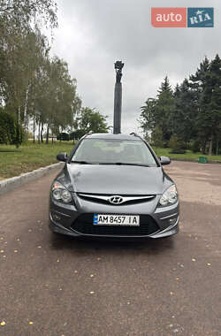 Универсал Hyundai i30 2010 в 