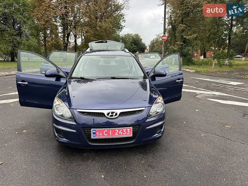 Универсал Hyundai i30 2010 в Виннице