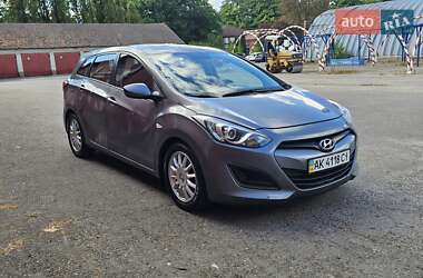 Универсал Hyundai i30 2013 в 