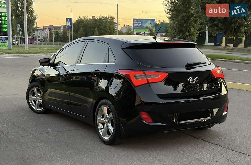 Хэтчбек Hyundai i30 2012 в Кременчуге