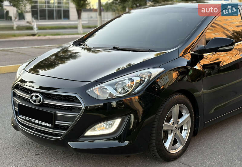 Хэтчбек Hyundai i30 2012 в Кременчуге