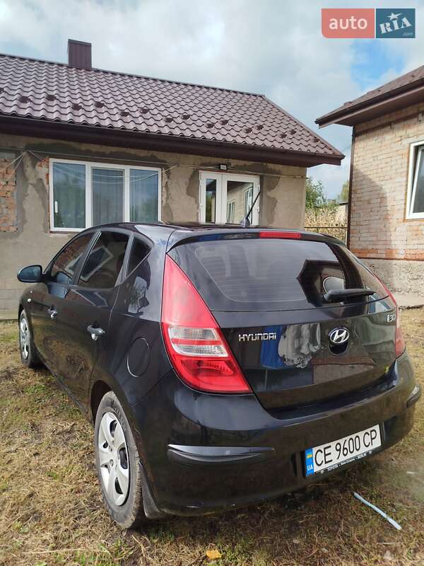 Хэтчбек Hyundai i30 2009 в Кицмани