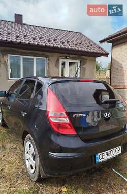 Хетчбек Hyundai i30 2009 в 