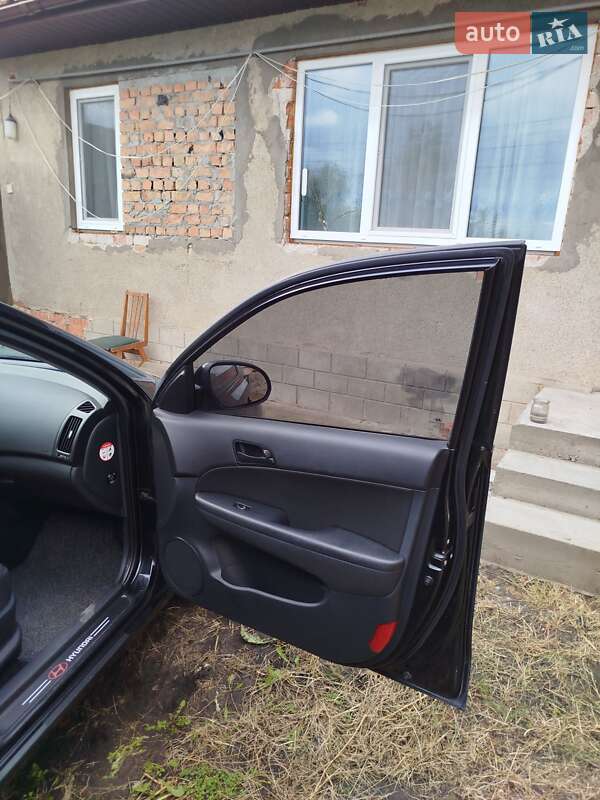 Хэтчбек Hyundai i30 2009 в Кицмани